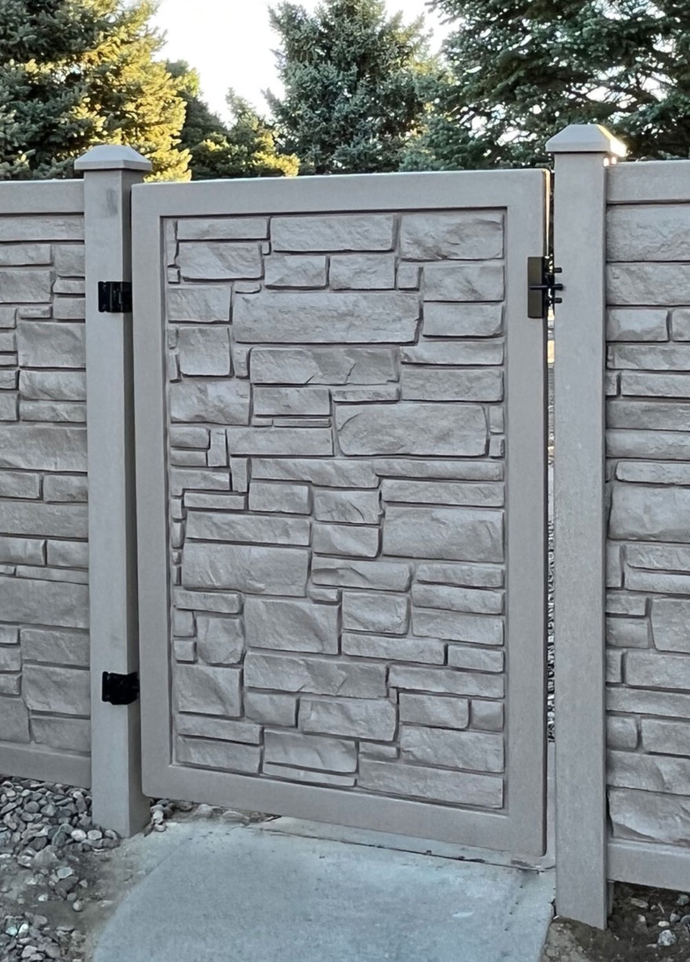 SimTek Buff Gate
